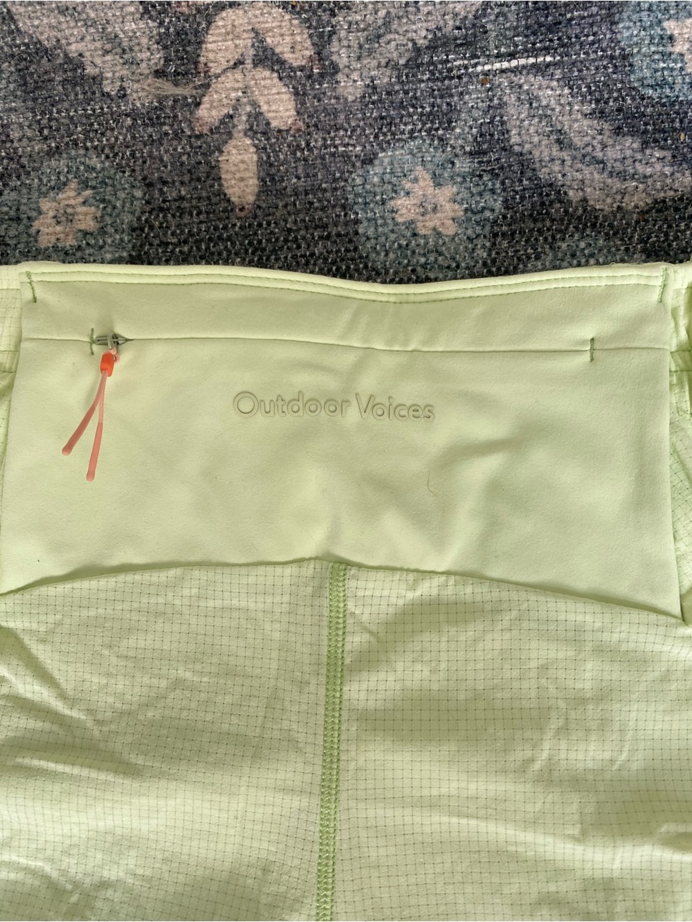 Outdoor Voices Athletic Shorts size Medium - Picture 3 of 4